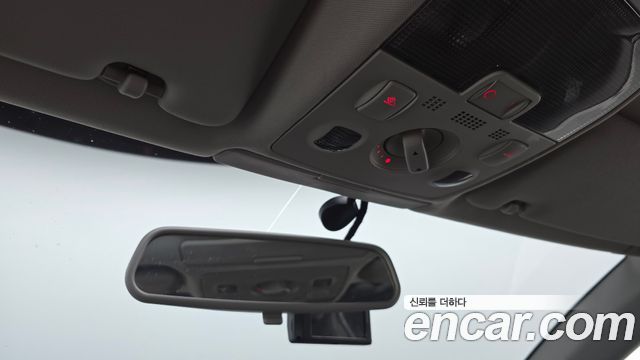 Audi A4 2005 — photo 24