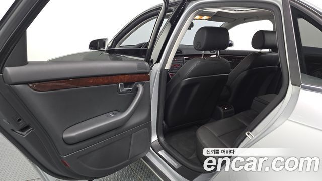 Audi A4 2005 — photo 16