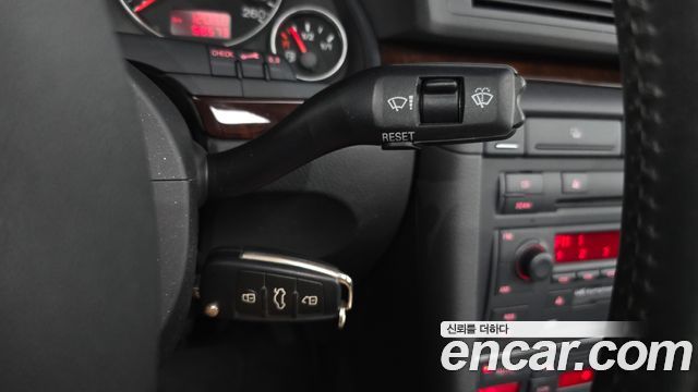 Audi A4 2005 — photo 31
