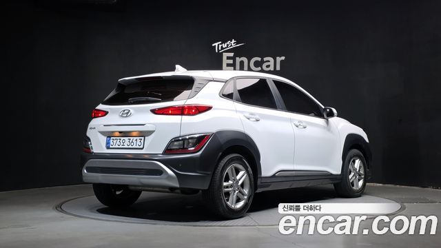 Hyundai Kona 2023 — photo 2