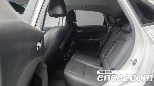 Hyundai Kona 2023 — photo 18