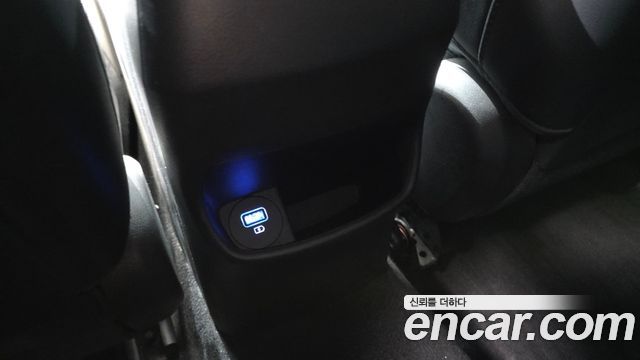 Hyundai Kona 2023 — photo 29