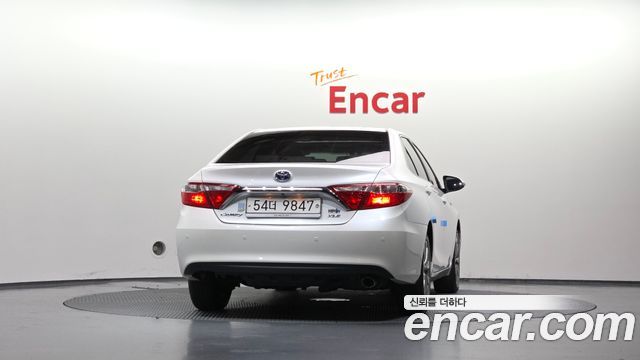 Toyota Camry 2017 — photo 4