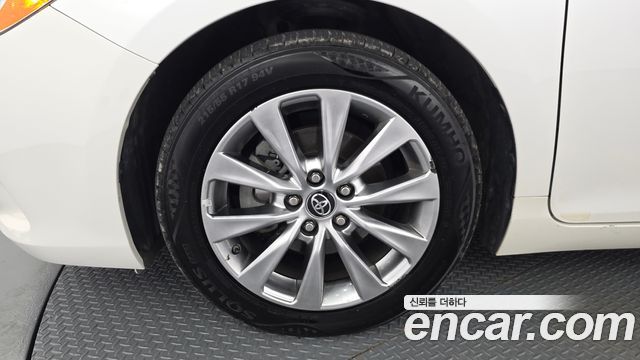 Toyota Camry 2017 — photo 5