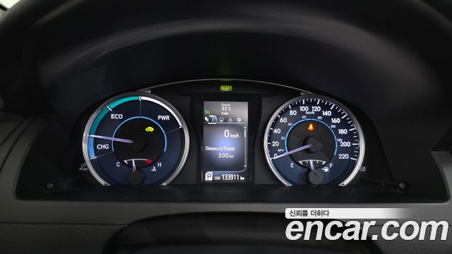 Toyota Camry 2017 — photo 11
