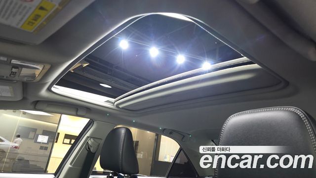 Toyota Camry 2017 — photo 25