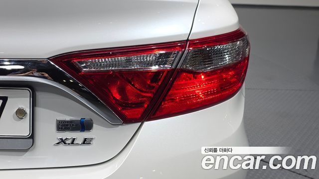 Toyota Camry 2017 — photo 9