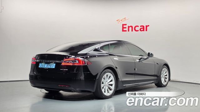 Tesla Model S 2020 — photo 2