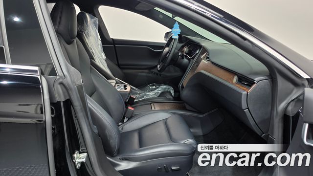 Tesla Model S 2020 — photo 16