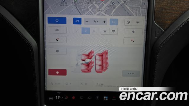 Tesla Model S 2020 — photo 30