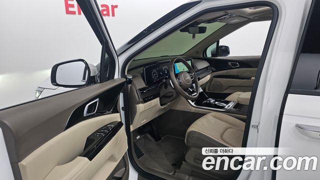 Kia Canival 2023 — photo 13