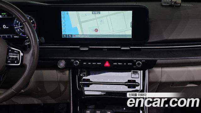 Kia Canival 2023 — photo 20