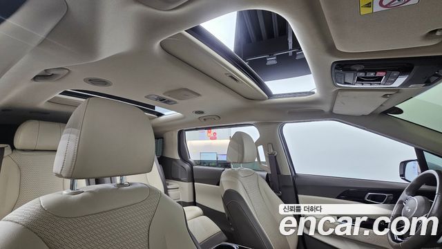 Kia Canival 2023 — photo 25