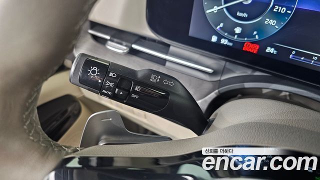 Kia Canival 2023 — photo 29