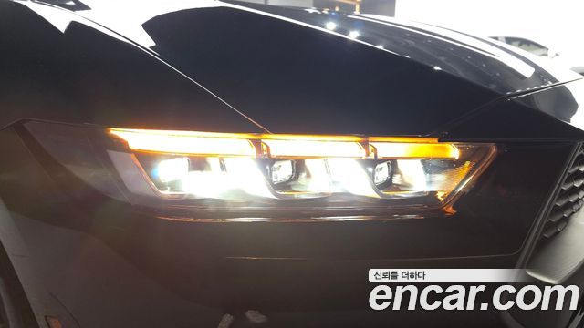 Ford Mustang 2024 — photo 8