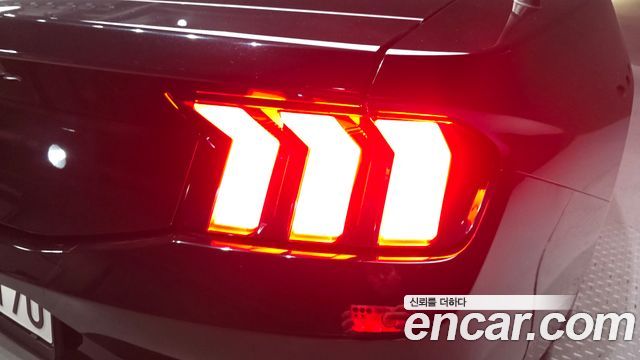 Ford Mustang 2024 — photo 9