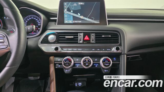 Genesis G70 2019 — photo 21