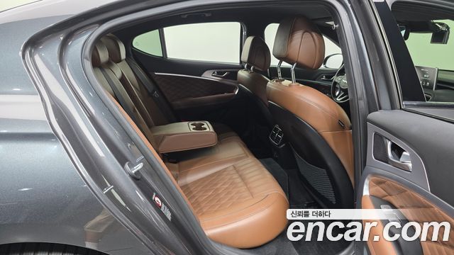 Genesis G70 2019 — photo 25