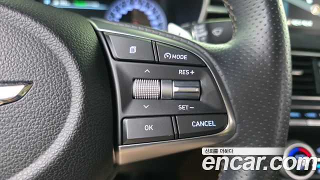 Genesis G70 2019 — photo 30