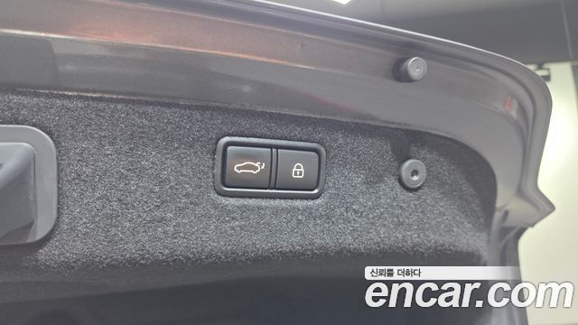 Genesis G70 2019 — photo 31
