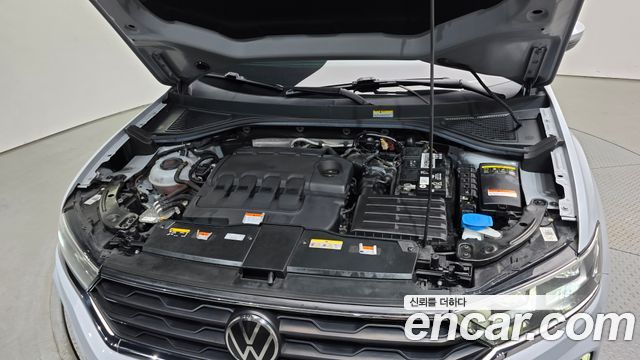 Volkswagen T-Roc 2021 — photo 6