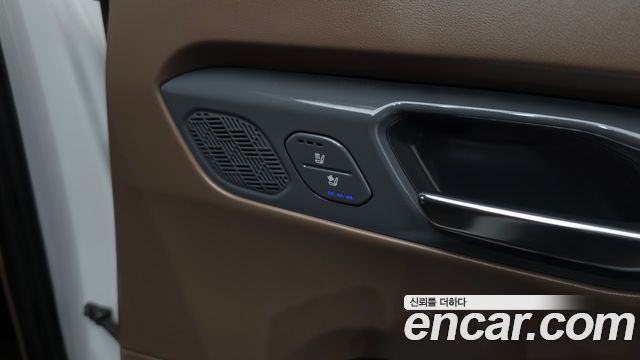 Kia EV9 2025 — photo 24