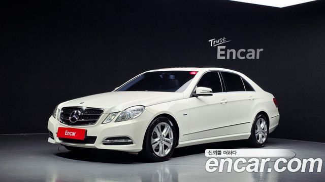 Mercedes-Benz E-Class 2012 — photo 1