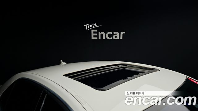 Mercedes-Benz E-Class 2012 — photo 20