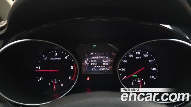 Kia Canival 2015 — photo 8