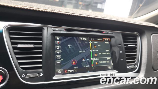 Kia Canival 2015 — photo 15