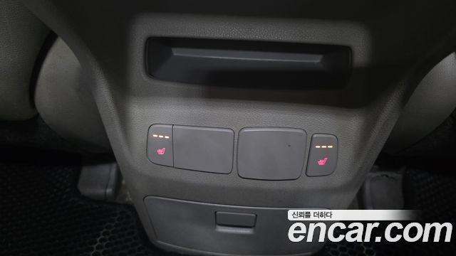 Kia Canival 2015 — photo 19
