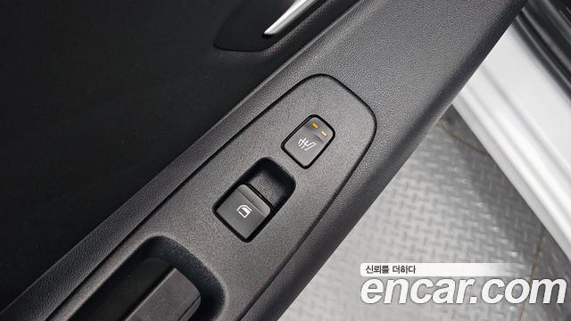 Hyundai AVANTE 2023 — photo 19