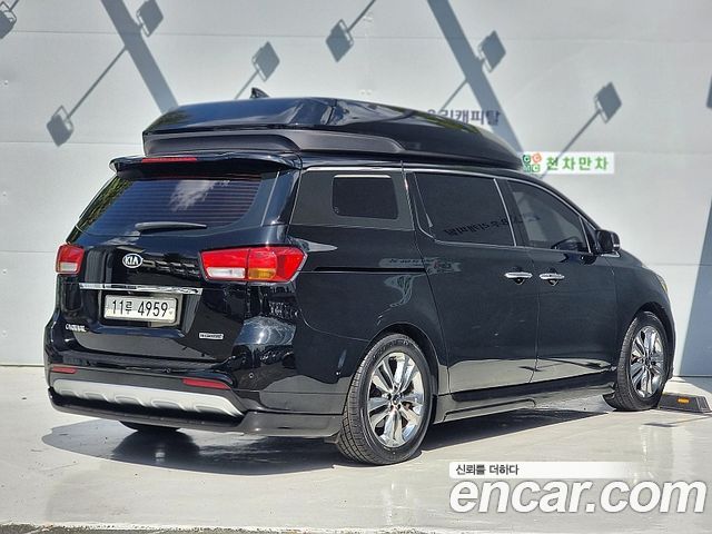 Kia Canival 2015 — photo 4