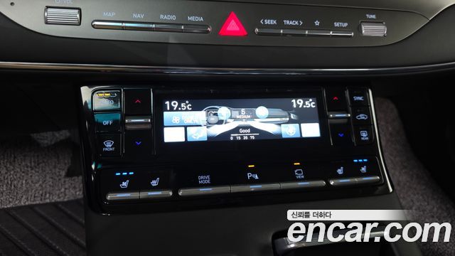 Hyundai Grandeur 2022 — photo 31