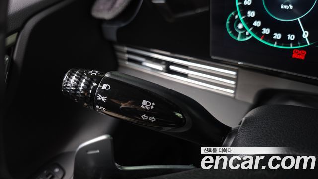 Hyundai Grandeur 2022 — photo 32