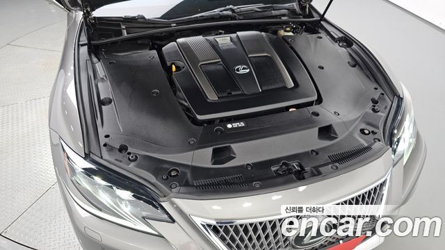 Lexus LS 2020 — photo 6