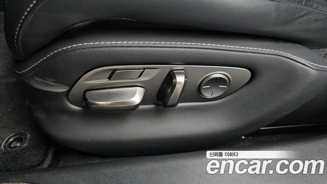 Lexus LS 2020 — photo 31