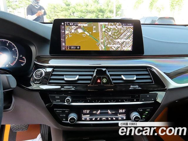 BMW Gran Turismo 2019 — photo 14