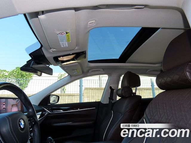 BMW Gran Turismo 2019 — photo 17