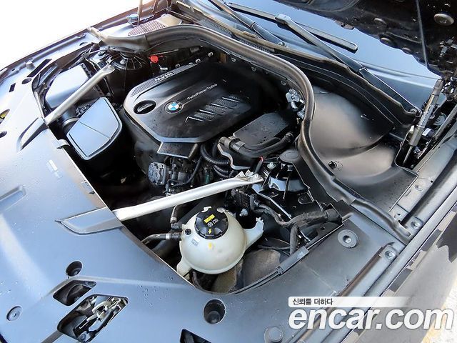 BMW Gran Turismo 2019 — photo 19