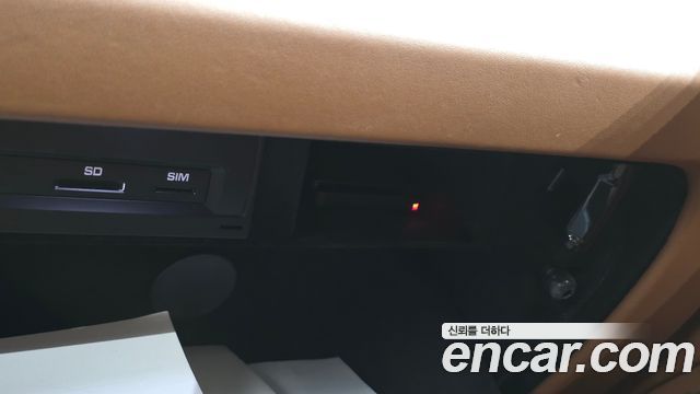 Porsche Cayenne 2021 — photo 32