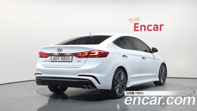 Hyundai AVANTE 2018 — photo 2