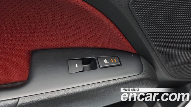 Hyundai AVANTE 2018 — photo 25