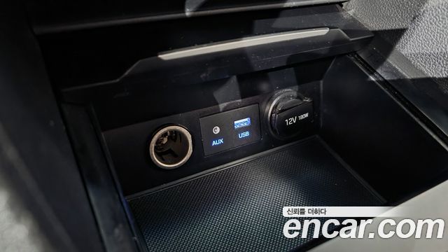 Hyundai AVANTE 2018 — photo 27