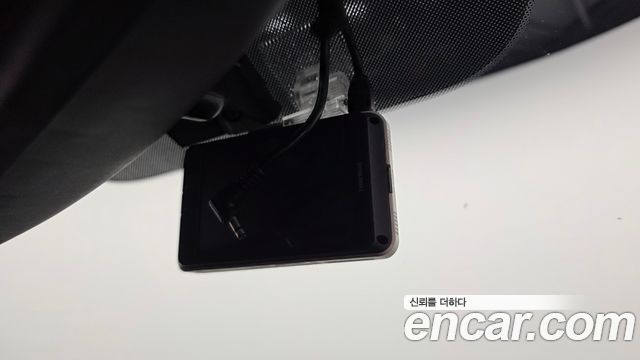 Hyundai AVANTE 2018 — photo 31