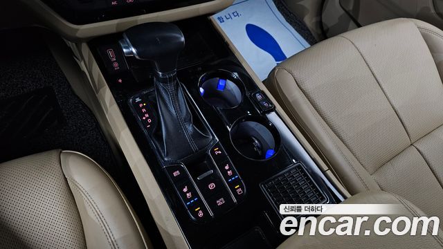 Kia Canival 2019 — photo 12