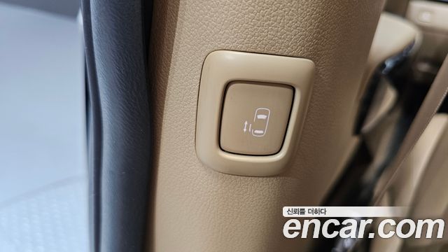 Kia Canival 2019 — photo 26