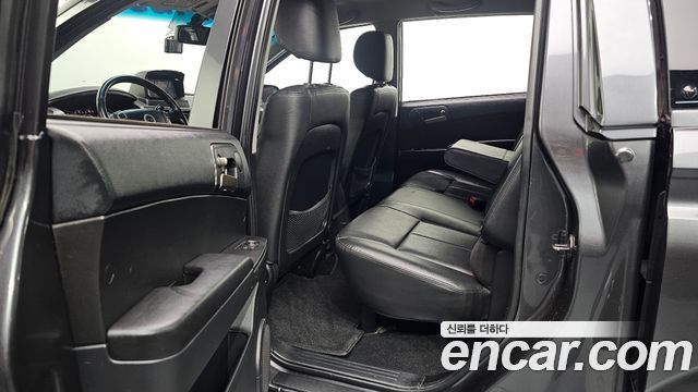 KG Mobility KORANDO 2015 — photo 11