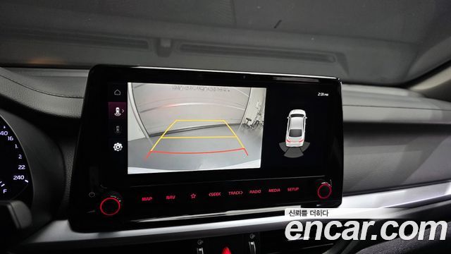 Kia K3 2023 — photo 22