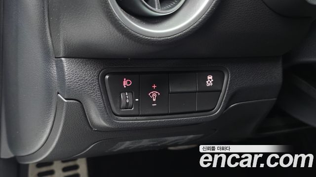 Kia K3 2023 — photo 28